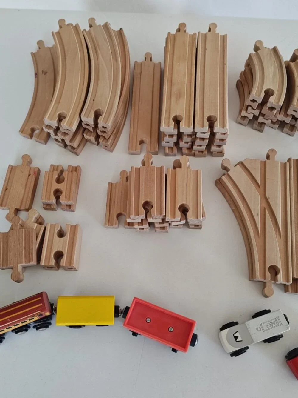 Wooden Train Railway Set 62 Pieces Brio-Compatible Track Train and extras